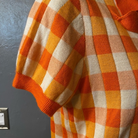 No label, orange and cream gingham pattern sweater - Picture 5 of 15